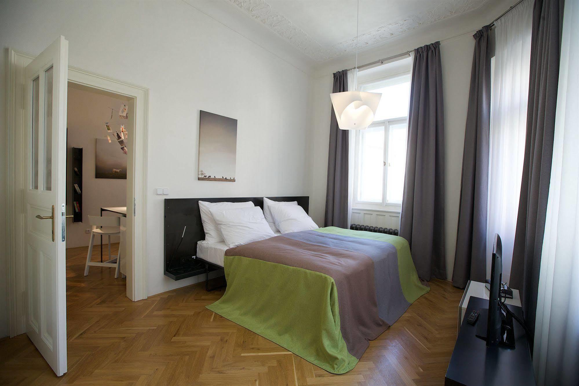 Aparthotel Mooo Downtown Praga Exterior foto